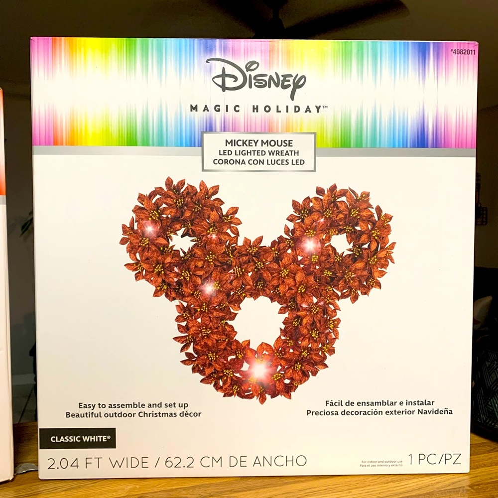 Mickey Mouse Christmas wreath